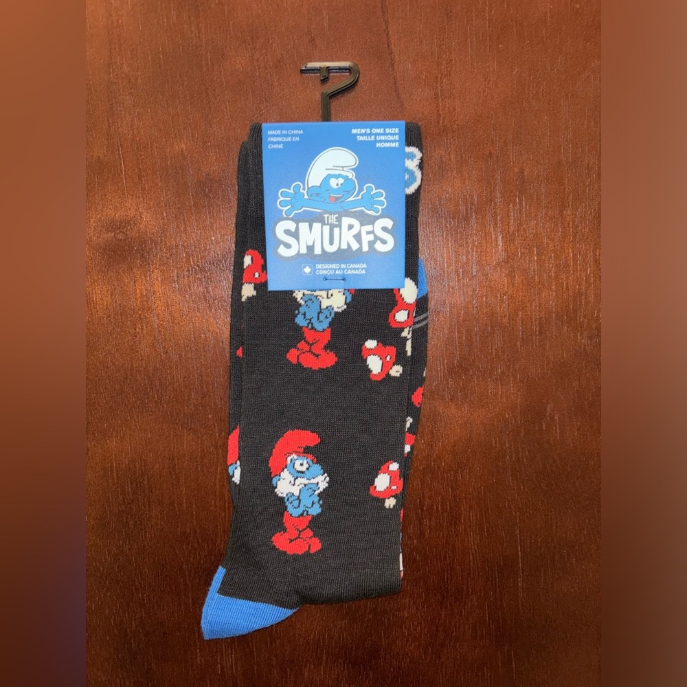 THE SMURFS NOVELTY CREW SOCKS NWT MEN’S SHOE SIZE 7-12